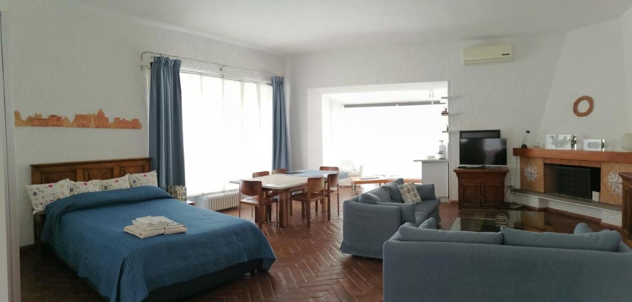 Delizioso Open Space Da Letizia Pomezia Ngoại thất bức ảnh