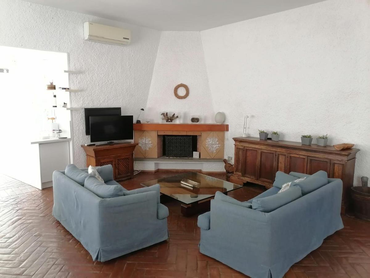 Delizioso Open Space Da Letizia Pomezia Ngoại thất bức ảnh