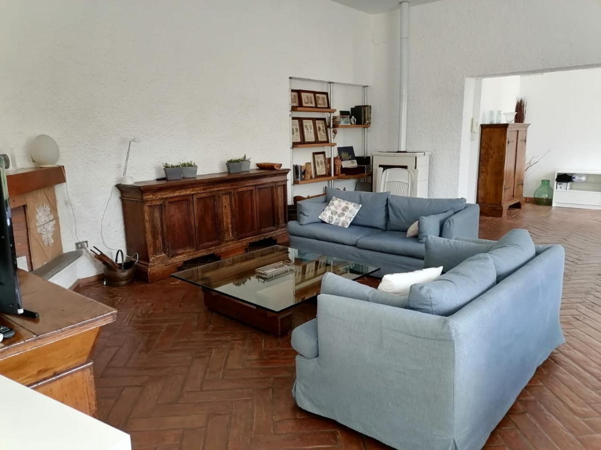 Delizioso Open Space Da Letizia Pomezia Ngoại thất bức ảnh